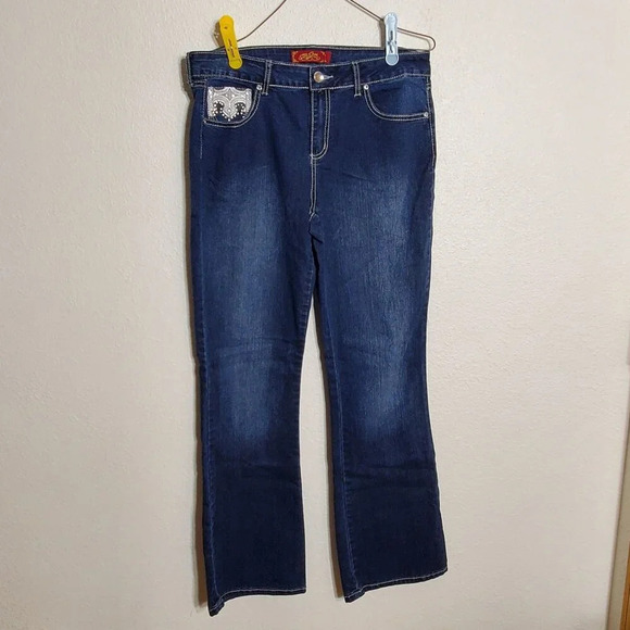 One 5 One Woman's Bootcut Jeans Size 12 Blue Sparkle Embellished Back Pockets - Picture 1 of 16